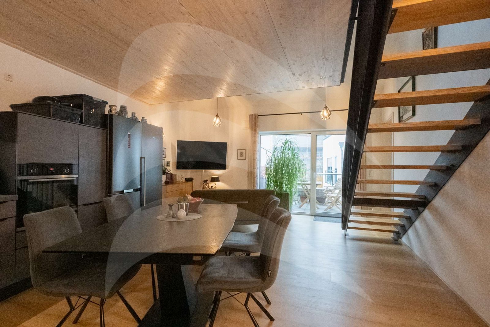 Ruhige Galeriewohnung im Zentrum von Deggendorf - Neubau Ruhige Galeriewohnung im Zentrum von Deggendorf - Neubau