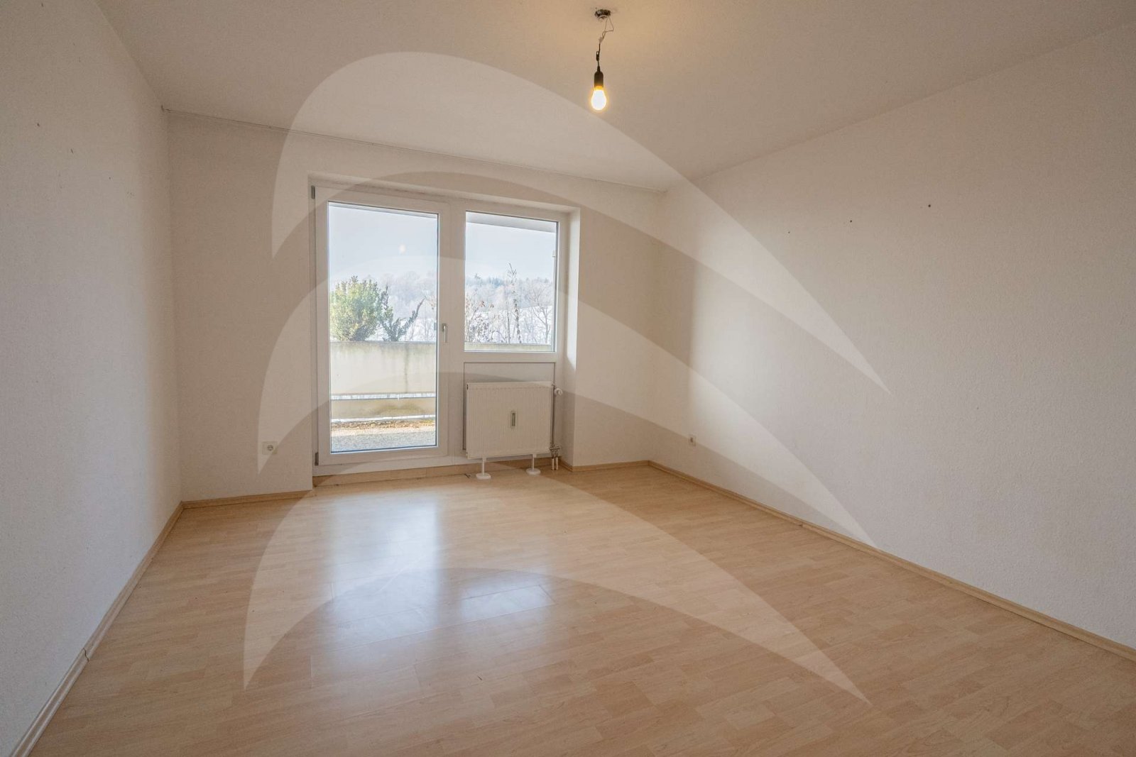 Ruhige 2-Zimmer Wohnung mit Inn Blick und Nähe zur Uni und Klinikum in Passau Ruhige 2-Zimmer Wohnung mit Inn Blick und Nähe zur Uni und Klinikum in Passau