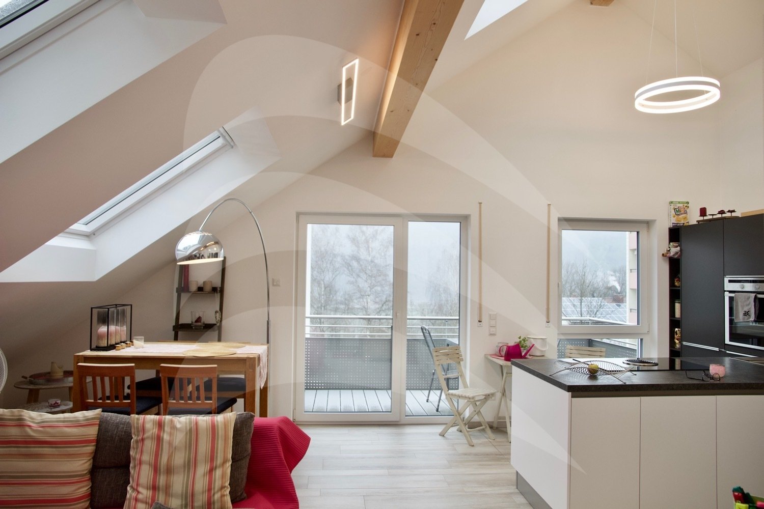 Außergewöhnliche Design-Dachgeschosswohnung mit hochwertiger Ausstattung in der Innstadt Außergewöhnliche Design-Dachgeschosswohnung mit hochwertiger Ausstattung in der Innstadt