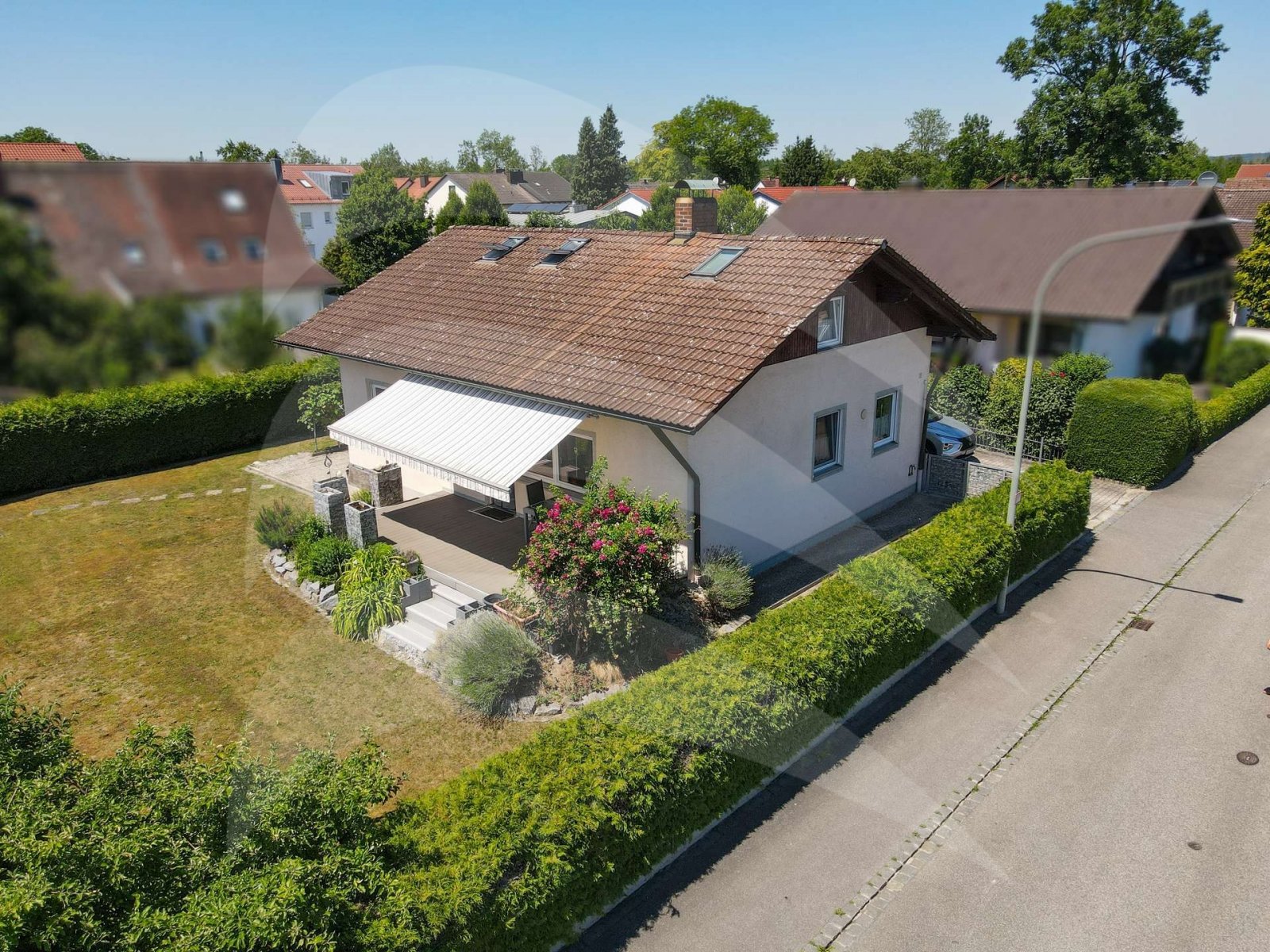 Viel Platz für die Familie – Einfamilienhaus mit 168 m² Wohnfläche in Landshut-Auloh Viel Platz für die Familie – Einfamilienhaus mit 168 m² Wohnfläche in Landshut-Auloh